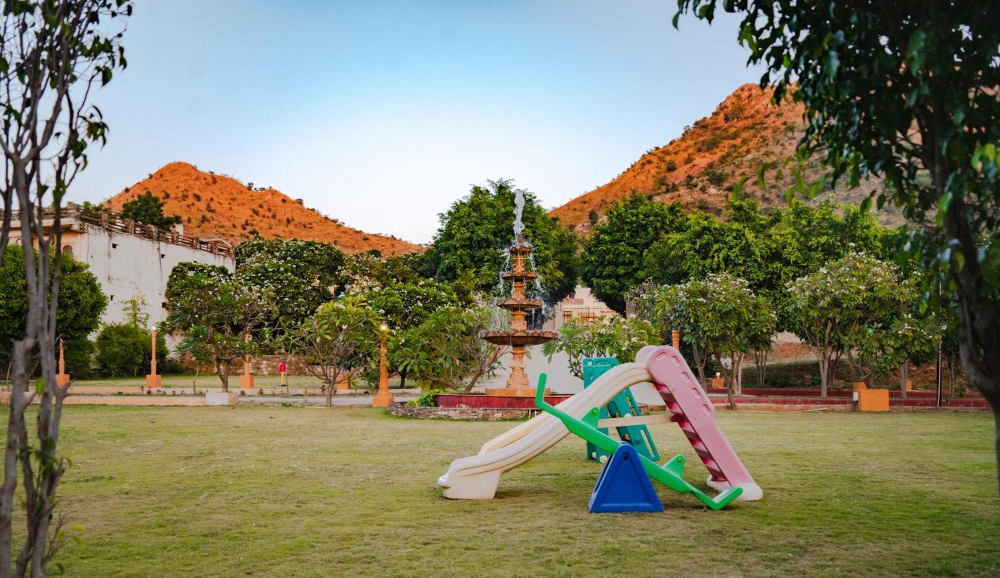 Udai Nature Valley Resort - A Peace Full Farmhouse Resort Udaipur Exterior foto